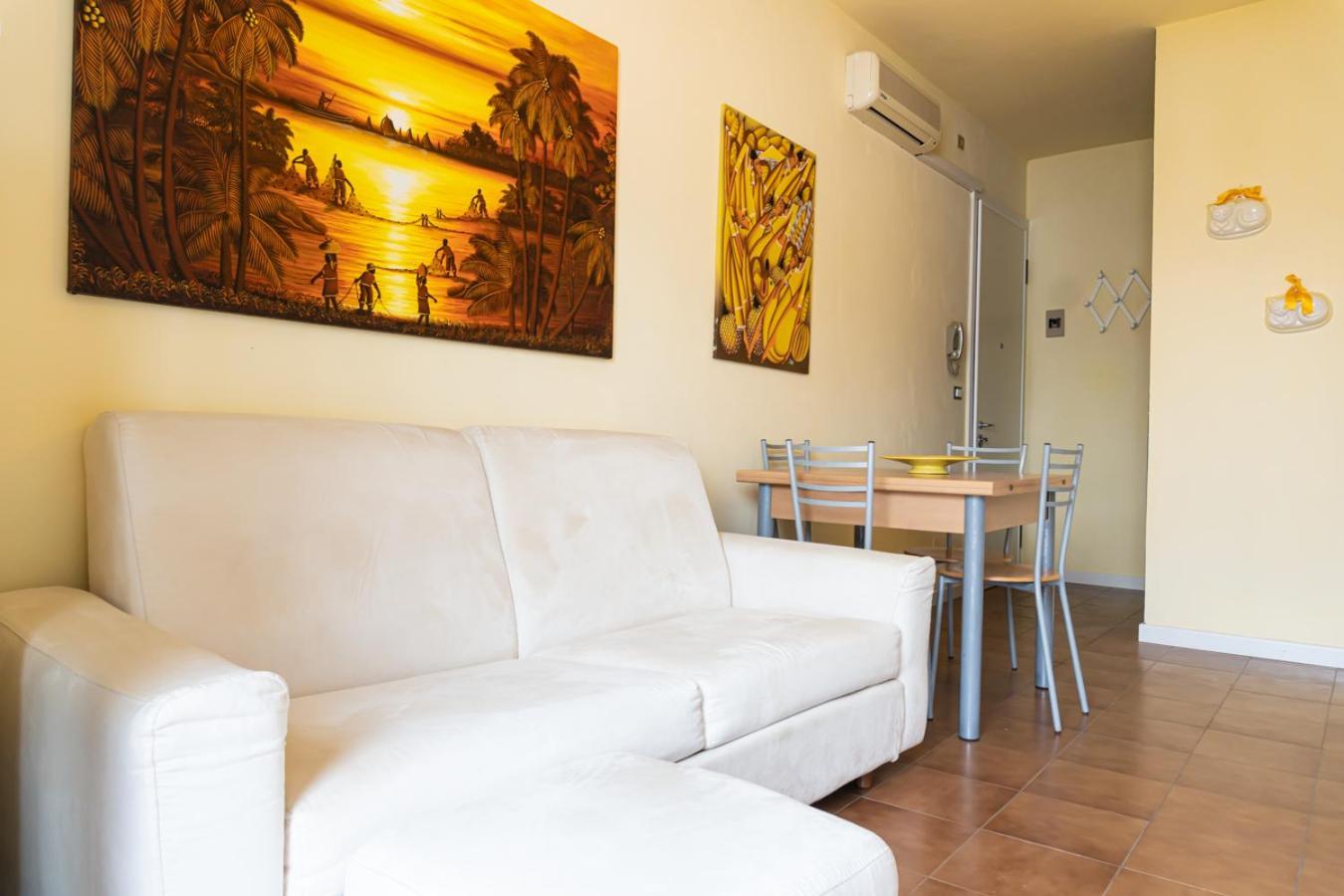 La Casa Al Mare Di Beba Apartment *